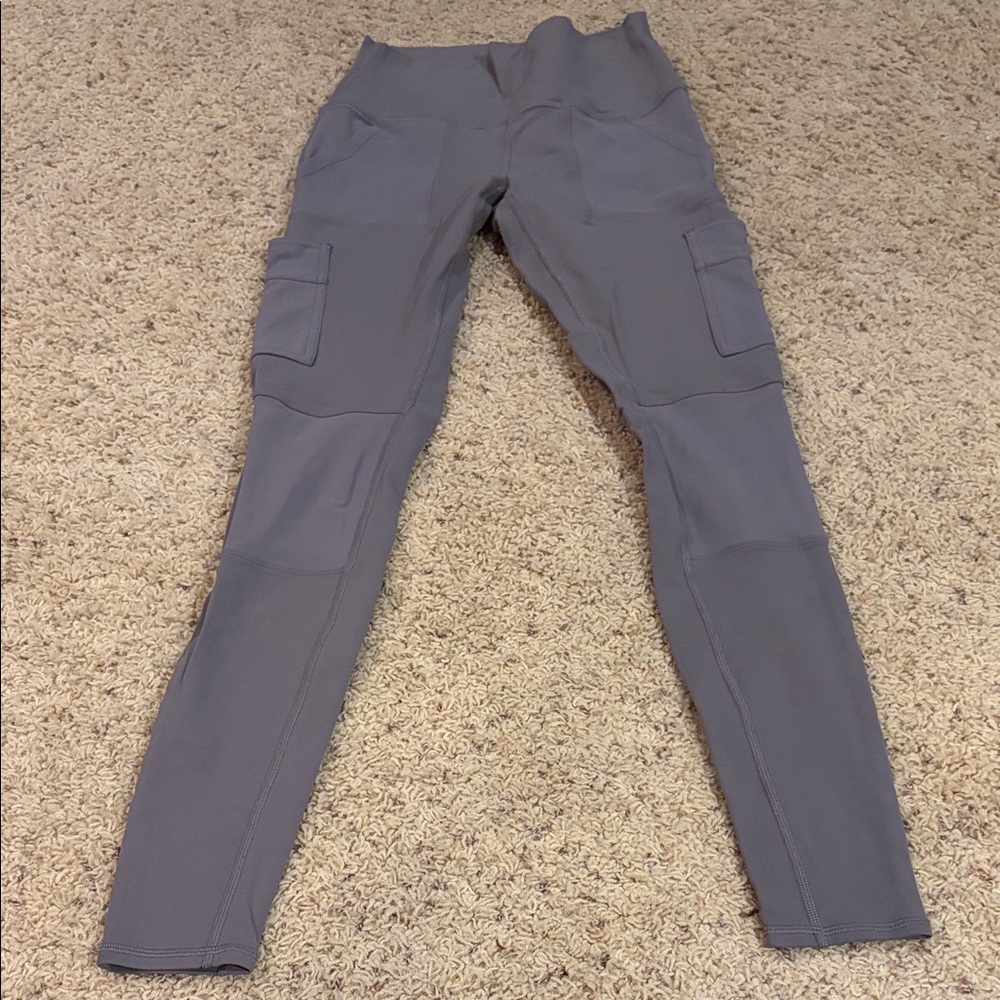 Alo Gray Cargo Leggings